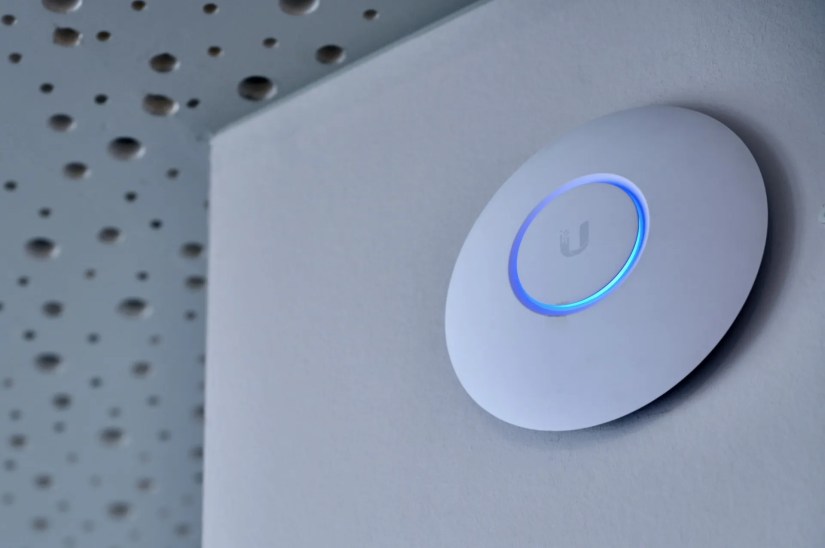 Image showing a Ubiquiti mesh router access point