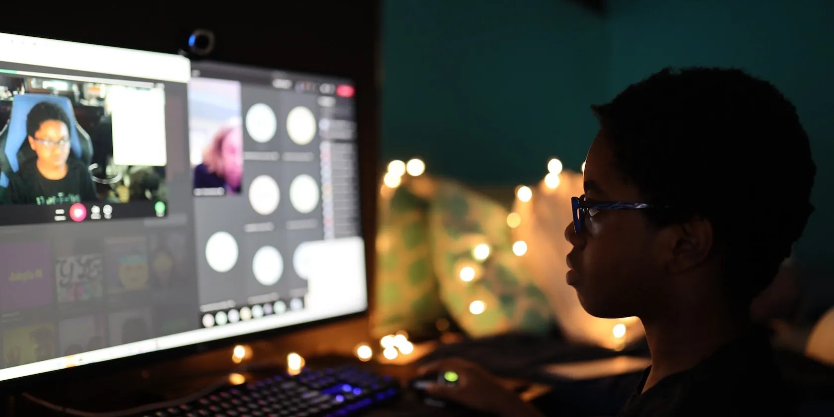 a person using webcam app on linux