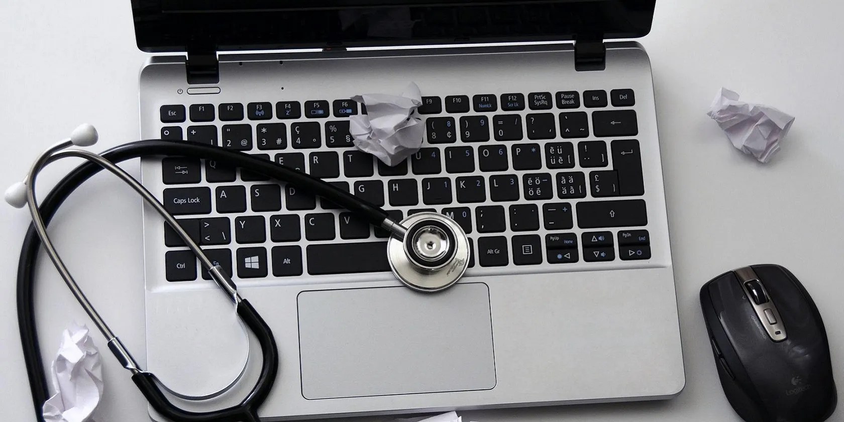 A notebook PC and stethoscope