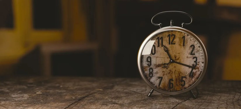 clock on table