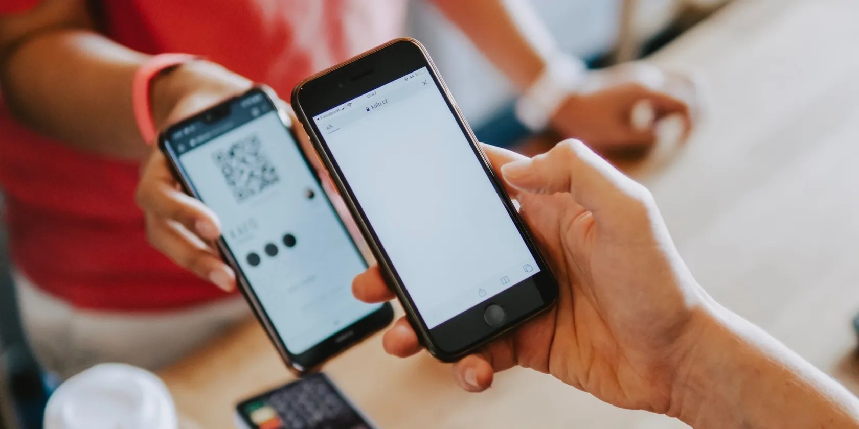 using iPhone to scan a QR code