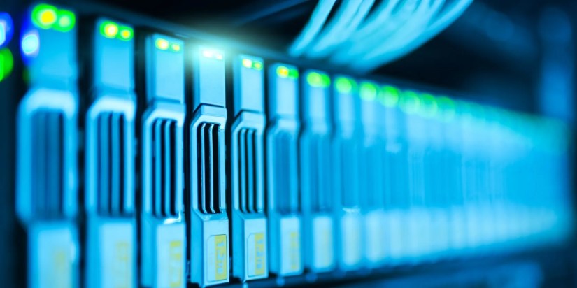 Storage disks arranged on shelves