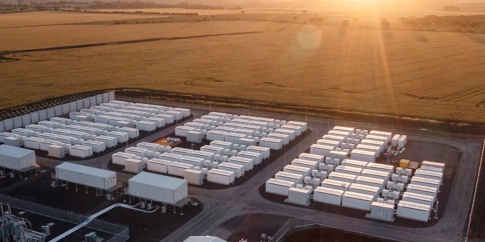 Tesla Megapacks in a field