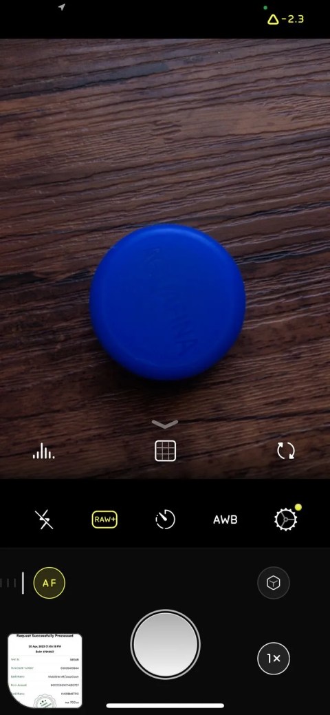Halide camera app layout with AF selected