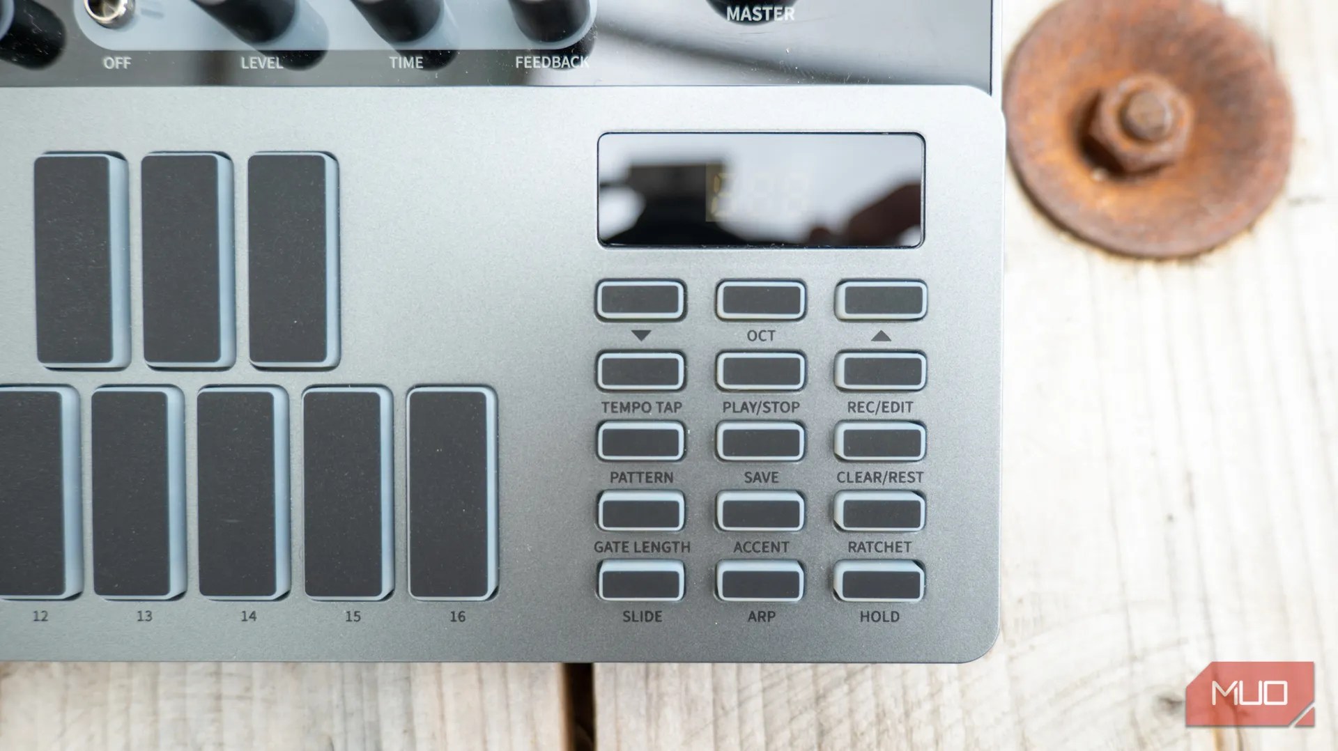 Donner B1 Bass Synth: Get Squelchy With This Low-Cost TB-303 Clone
