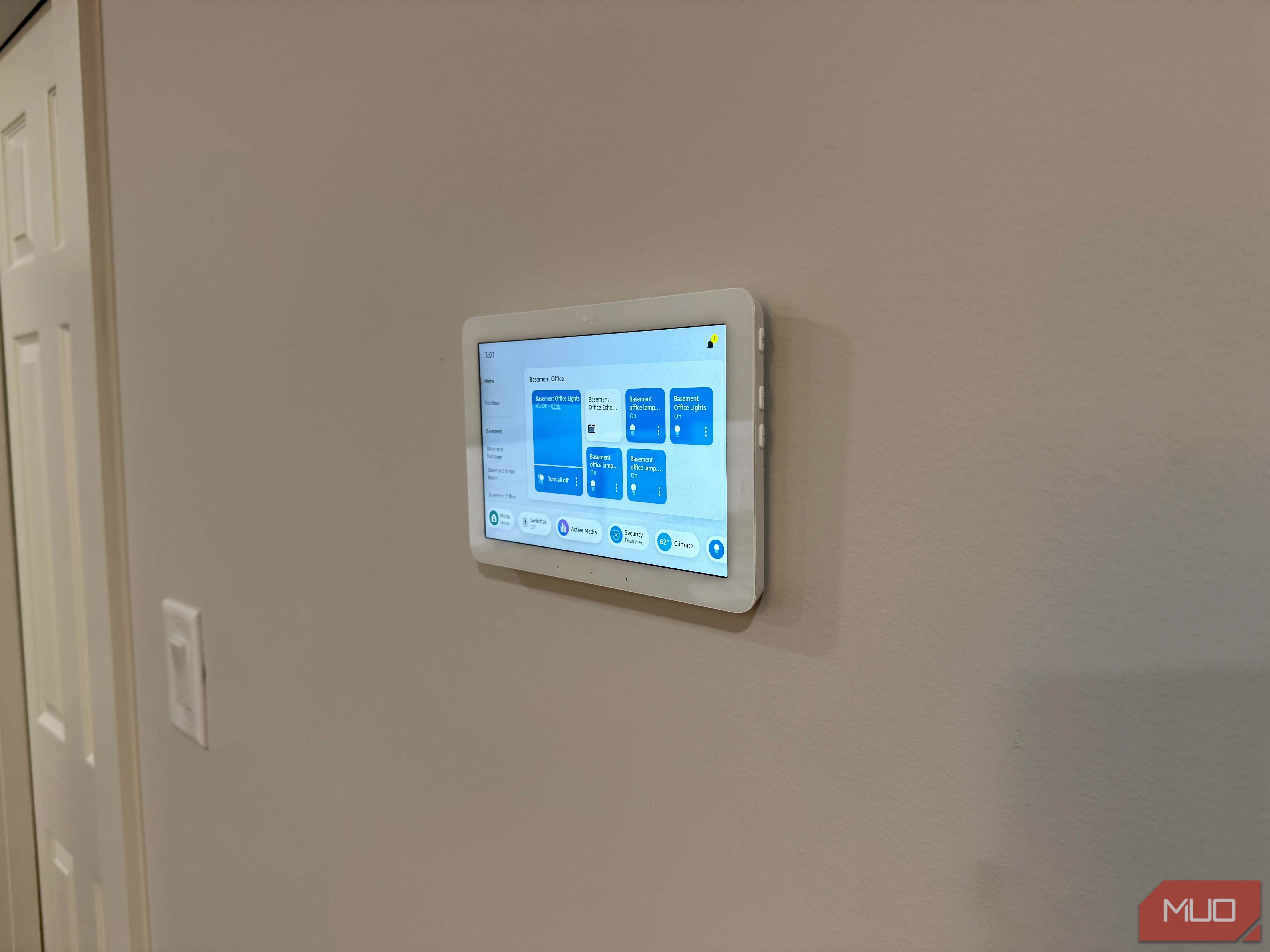 echo hub flush mounted on grey wall