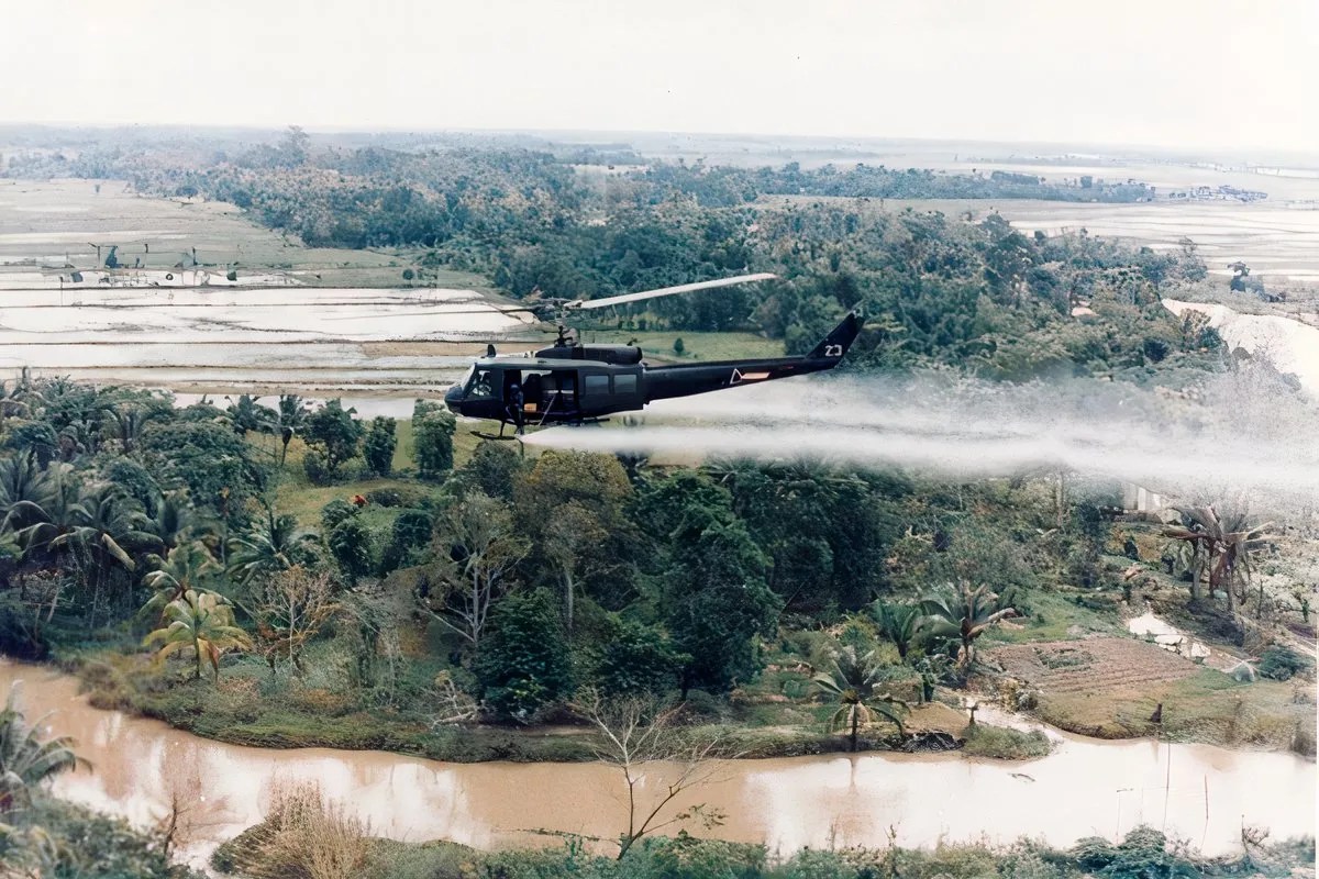 Vietnam Veteran and Daughter Sue VA for Agent Orange Birth Defect Benefits