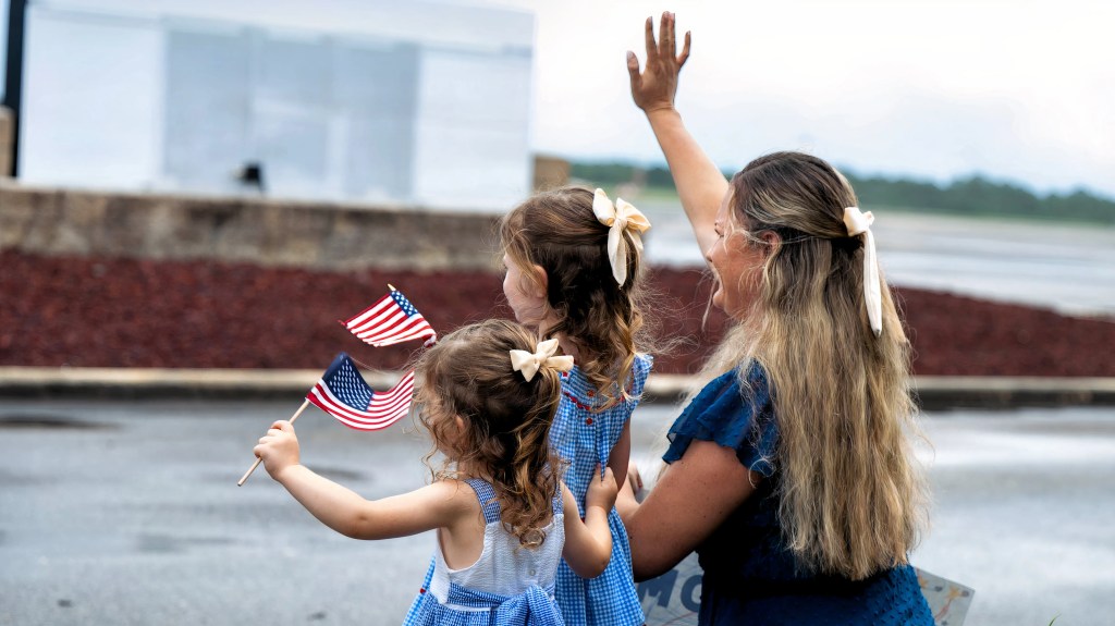 Military Families Qualify for More Separation Pay During Deployments Military Families Qualify for More Separation Pay During Deployments