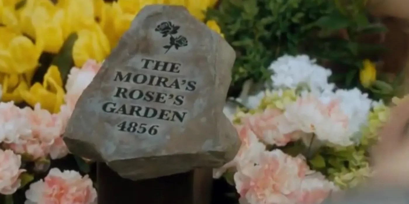 MovieNewsroom Schitt's Creek 10 Times Moira and Johnny Rose Were