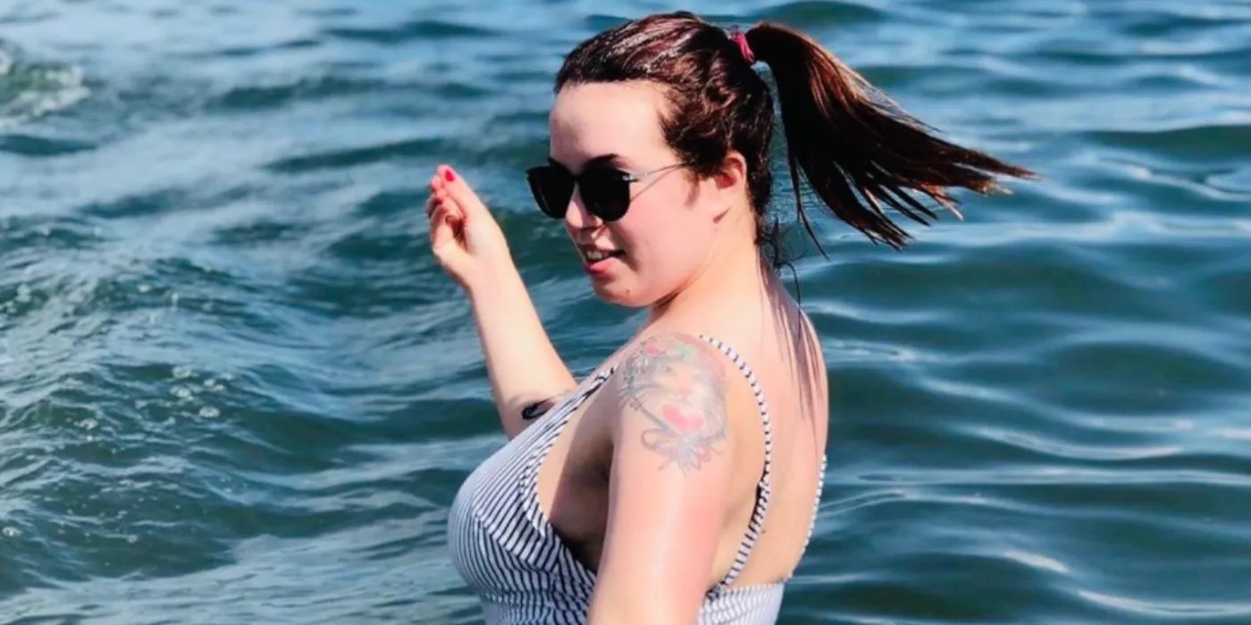 90 Day Fiancé: Jess Caroline Slams Haters, Posts Another Lingerie Pic