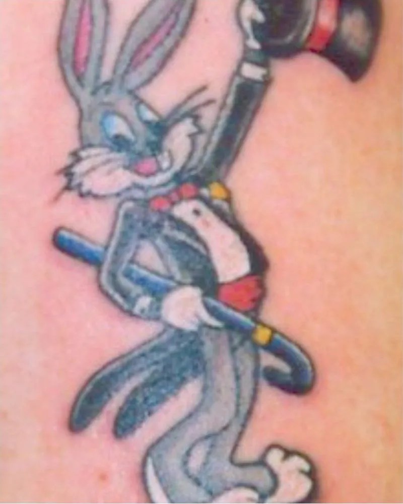 Looney Tunes: 10 Bugs Bunny Tattoos That Any Fan Will Adore 925_x_740_jpg