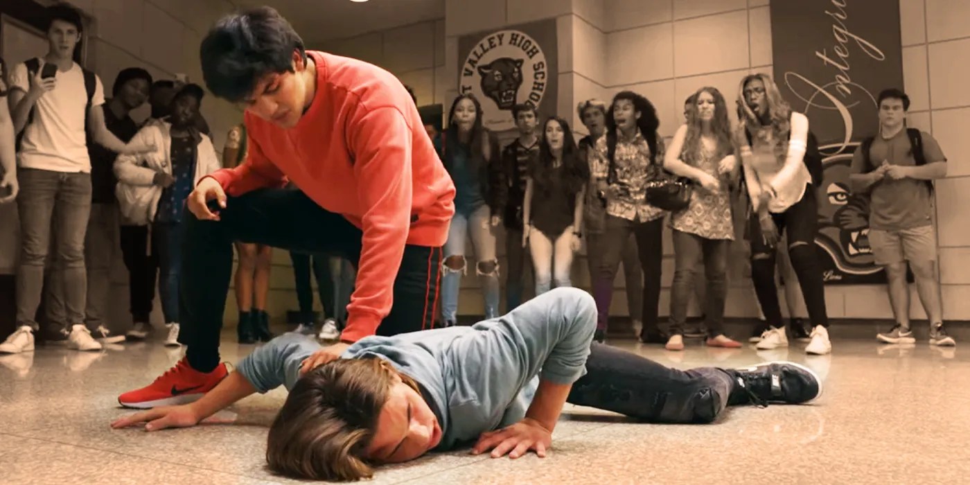 Cobra Kai Season 4 Ends With Another High School Fight — Theory Explained