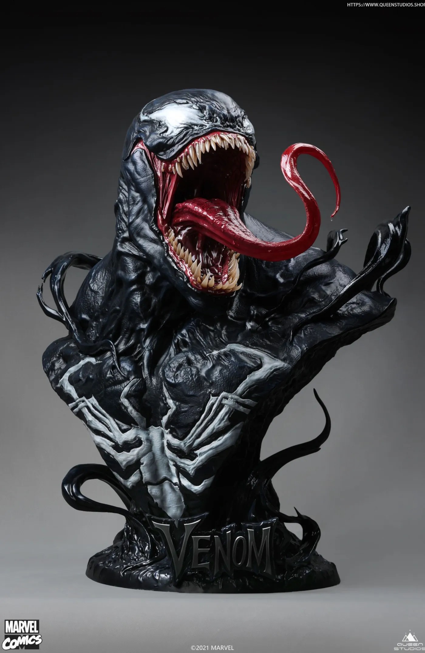 venom bust full.jpg?q=50&amp;fit=crop&amp;w=740&amp;h=1136&amp;dpr=1