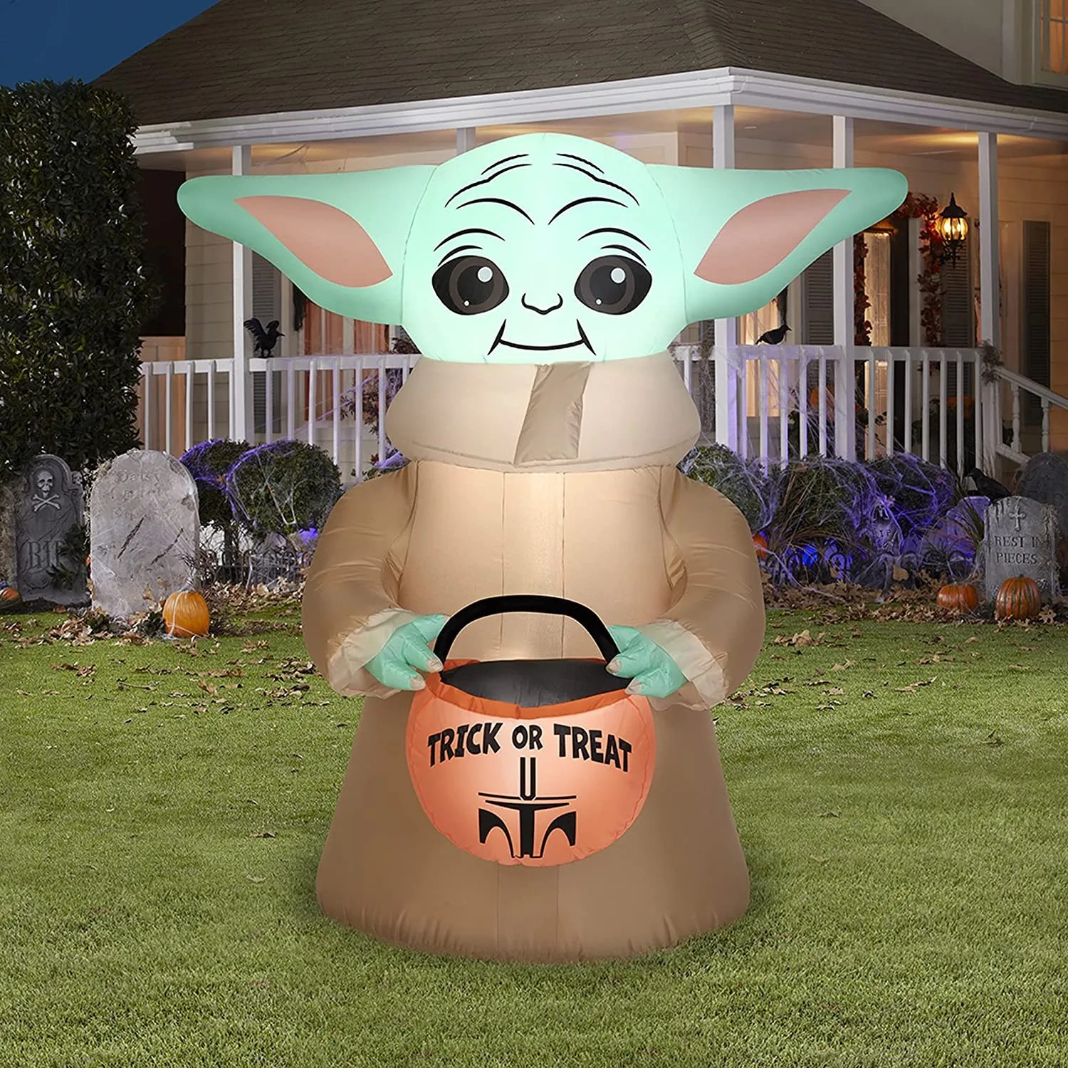 Best Star Wars Halloween Décor (Updated 2022)