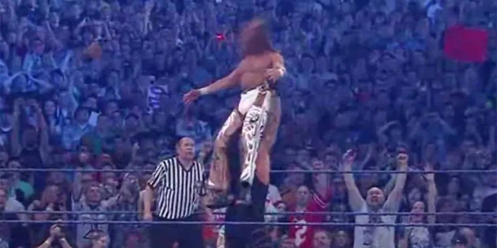 5 Reasons The Tombstone Is Undertaker's Best Finisher (& 5 Why It's The