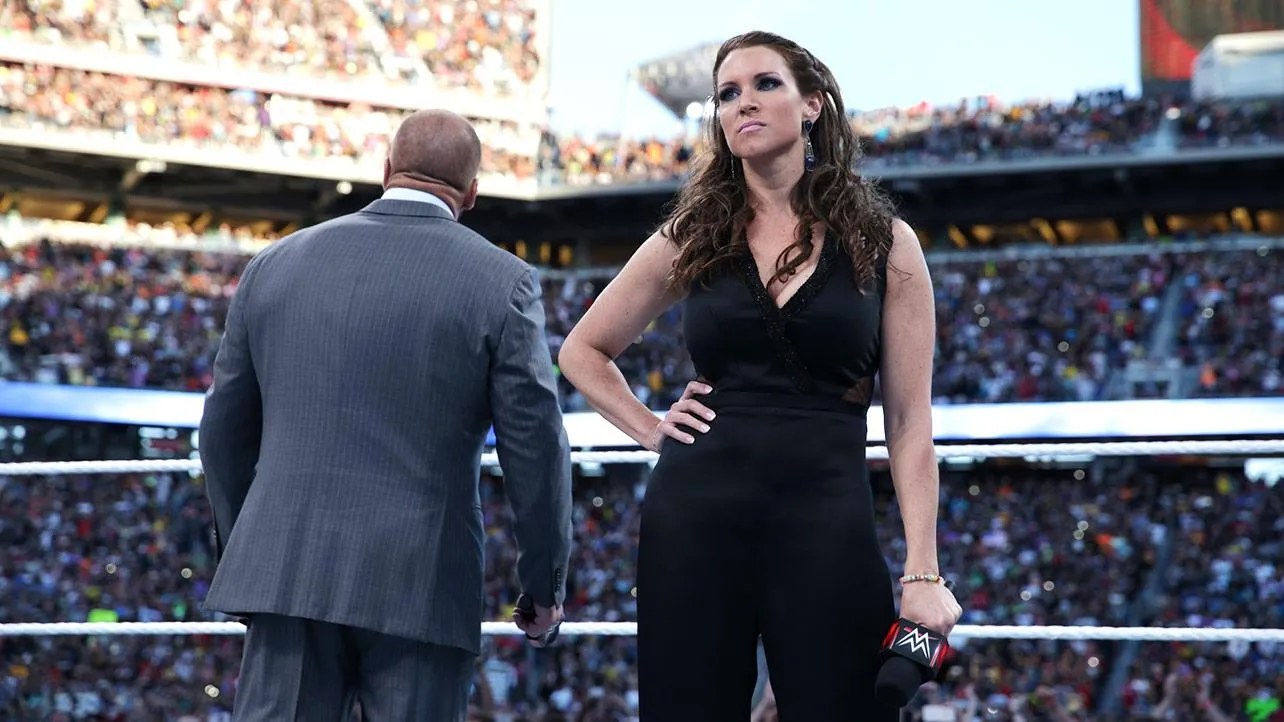 5 Best Looks Of Stephanie McMahon's Career (& The 5 Worst)