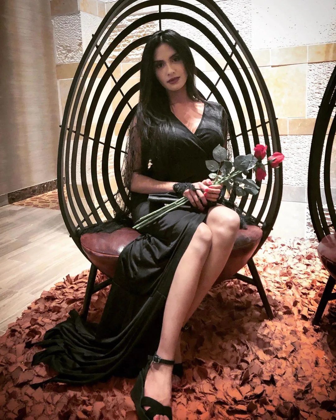 18 Photos WWE Stars Don’t Want Us To See Of Their Wives(08)