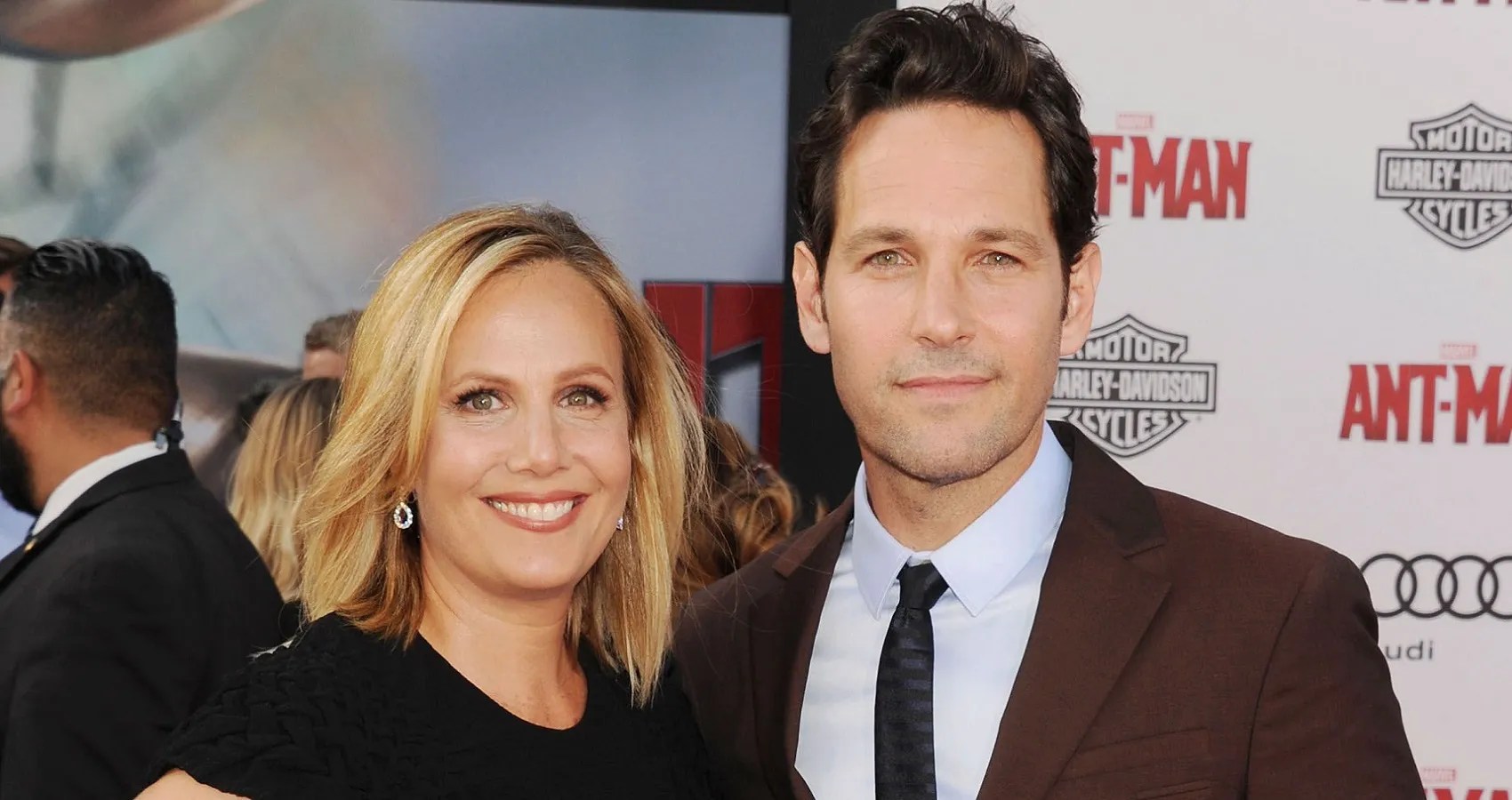 The Surprisingly Dark Story Behind Paul Rudd's Bond With His Wife Julie(03)