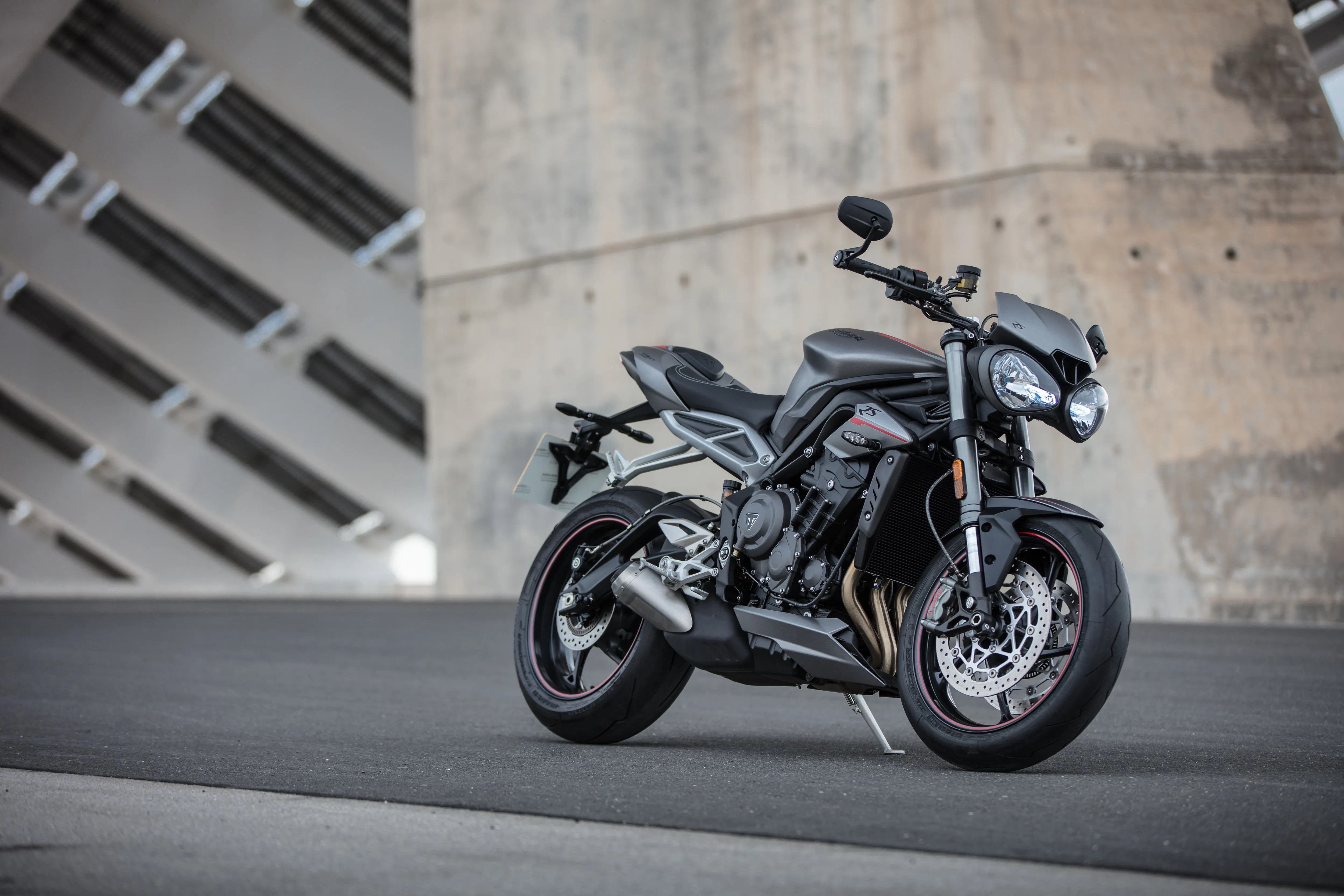 2022 Triumph Street Triple RS Performance, Price, and Photos