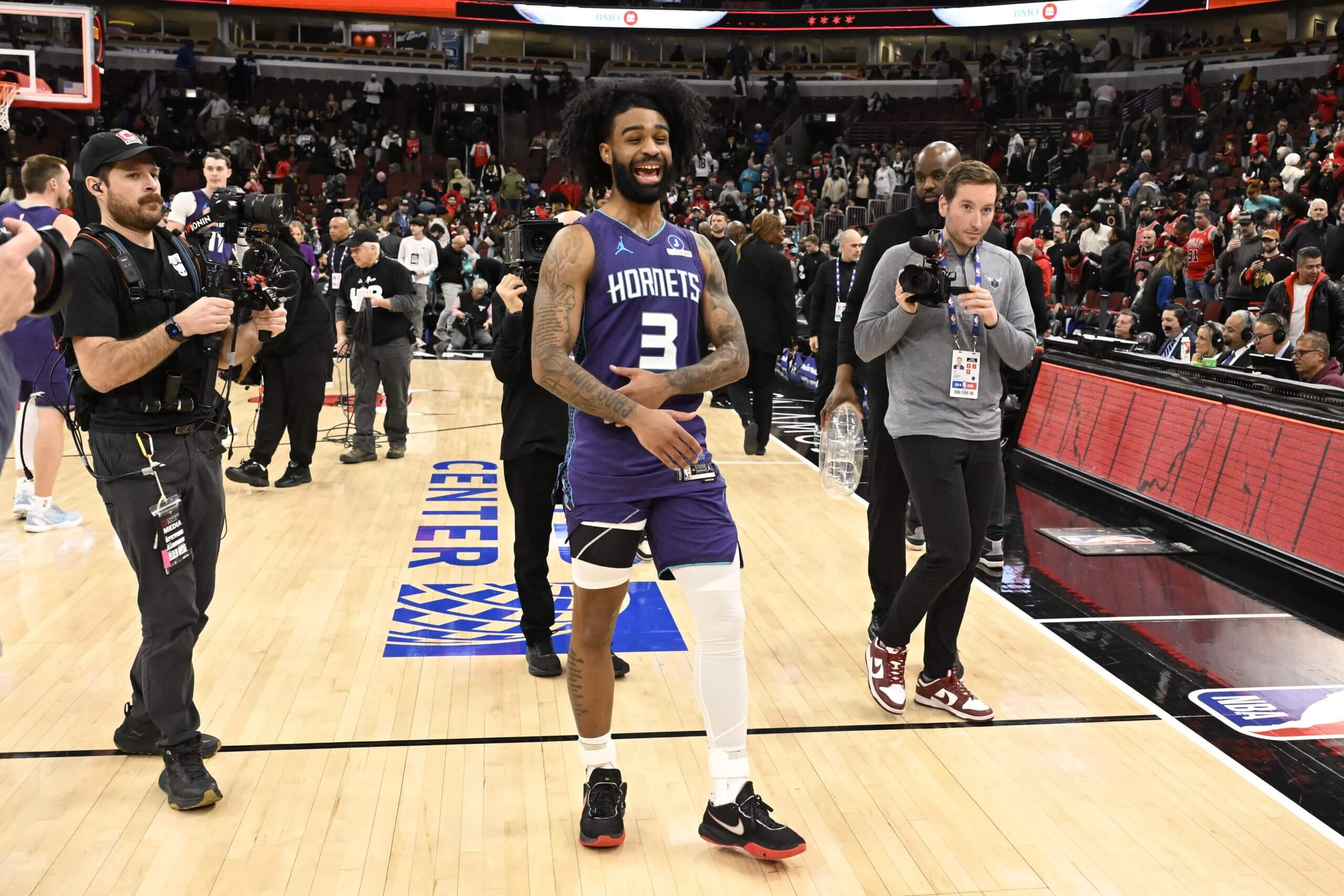Coby White disfruta del debut de los Hornets y regresa al United Center después del intercambio con los Bulls
