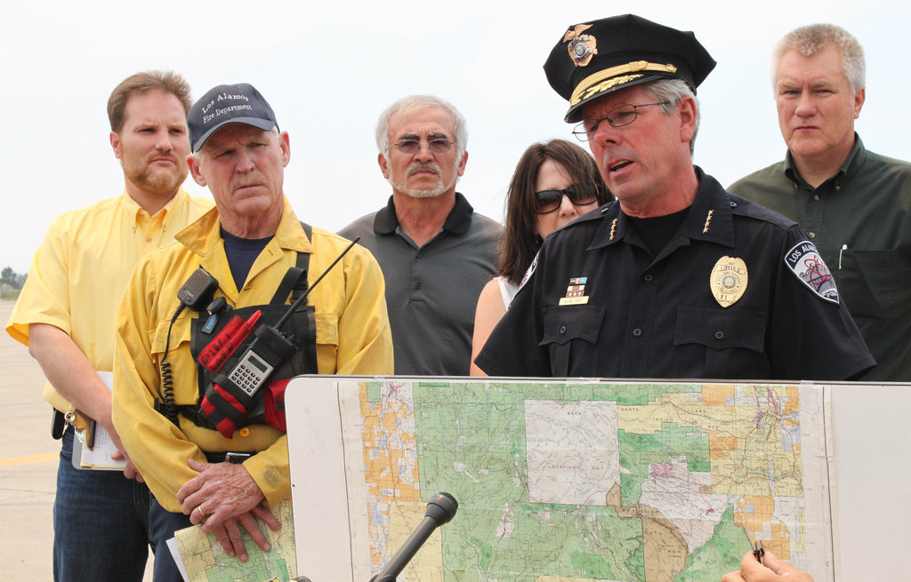 Los Alamos Laboratory on Alert for Wildfire The New York Times