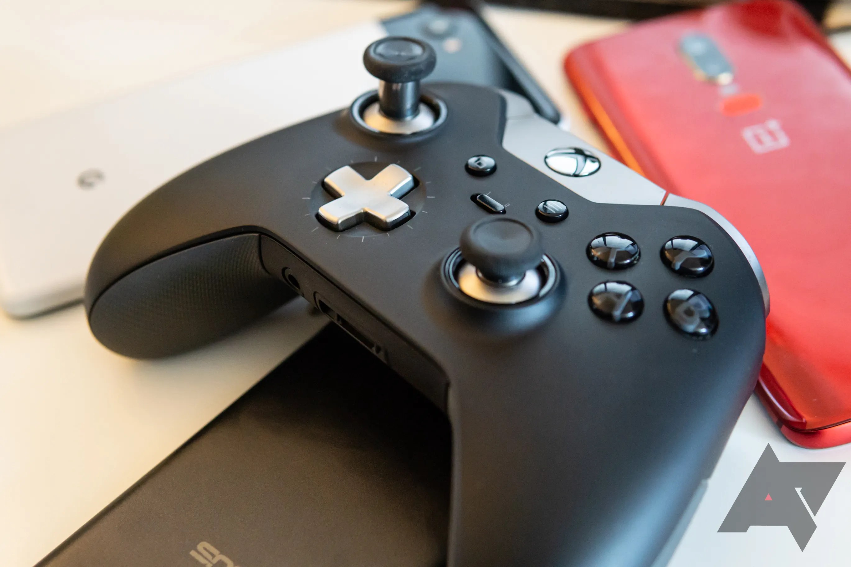 Microsoft xCloud setting up to challenge Google Stadia, stream Xbox