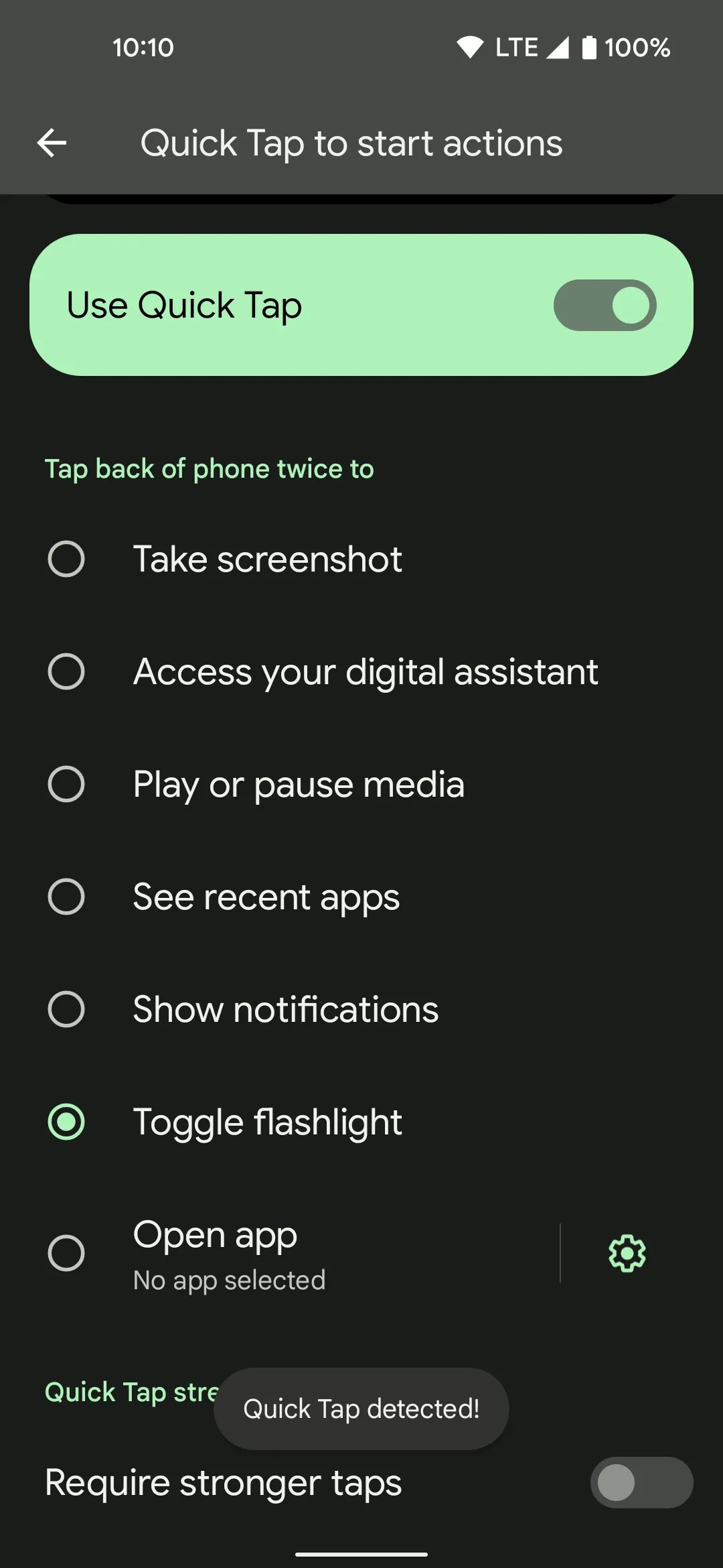 How to turn on your Android phone's flashlight