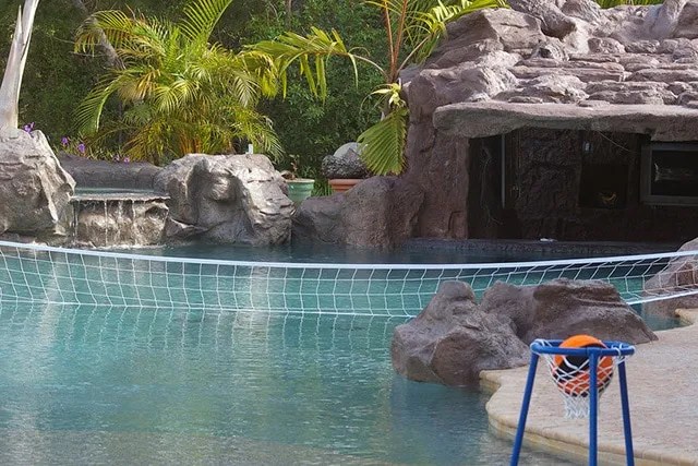 Pool-Party-Fun-and-Games