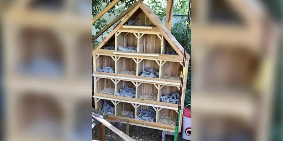 Hen Nesting House