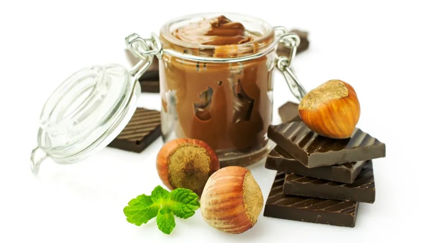 Peanut butter and chocolate with hazelnuts