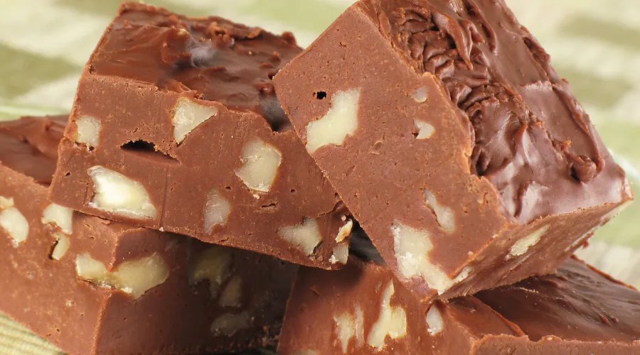 Chocolate Walnut Fudge