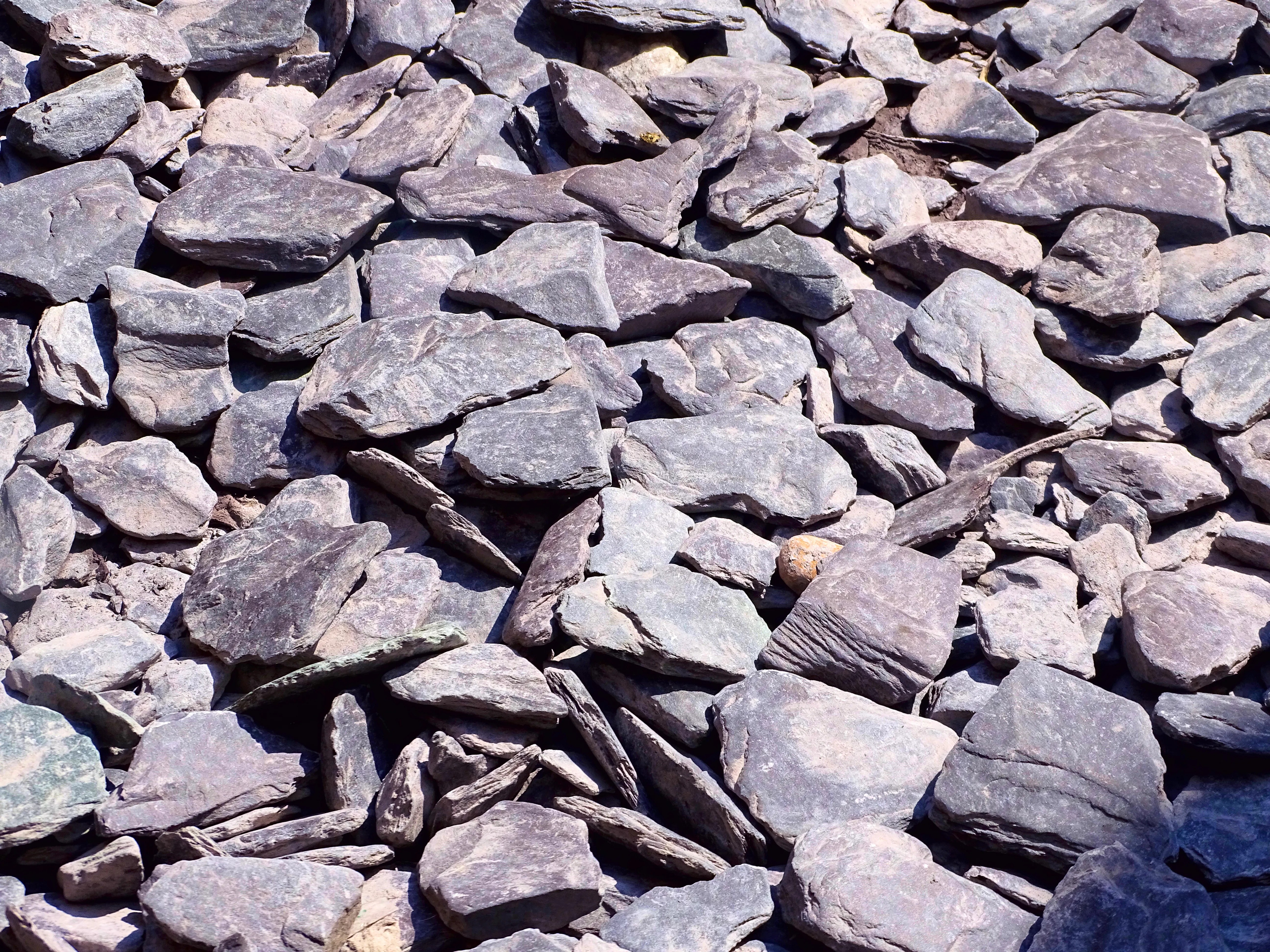 gray slate chippings