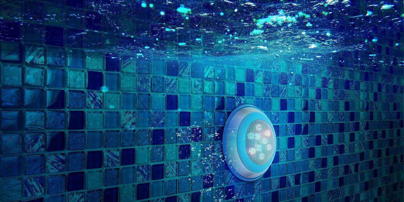 Underwater pool light