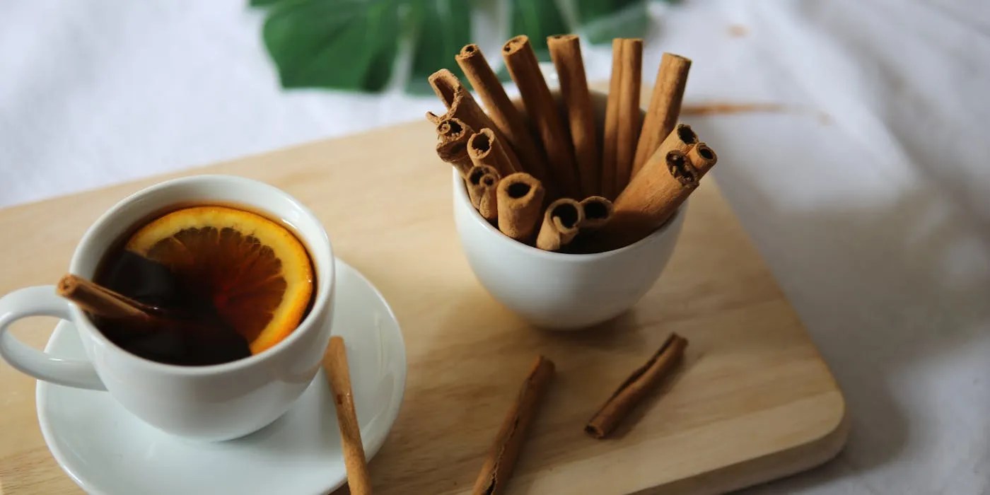 Cinnamon sticks and tea