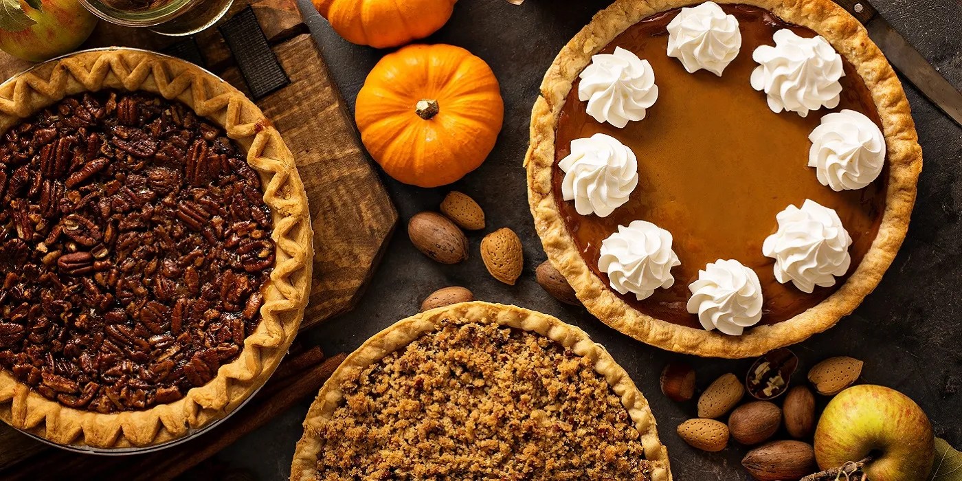 various types of Thanksgiving pie