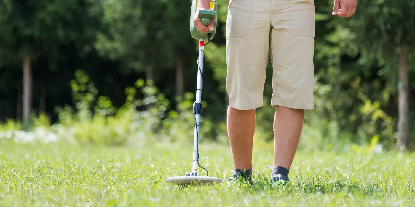 Metal detecting