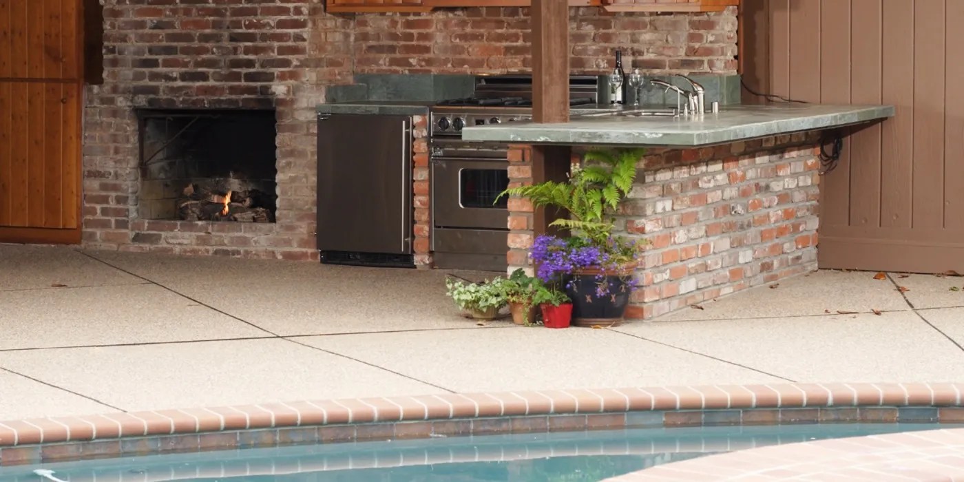 outdoor pool kitchen