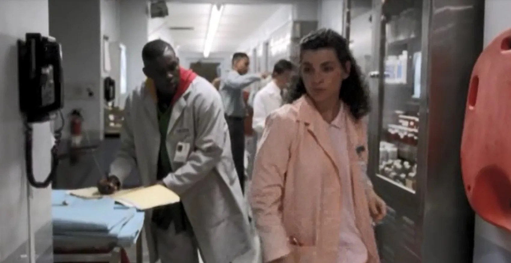 Should Carol Hathaway Have Died in the ER Pilot?