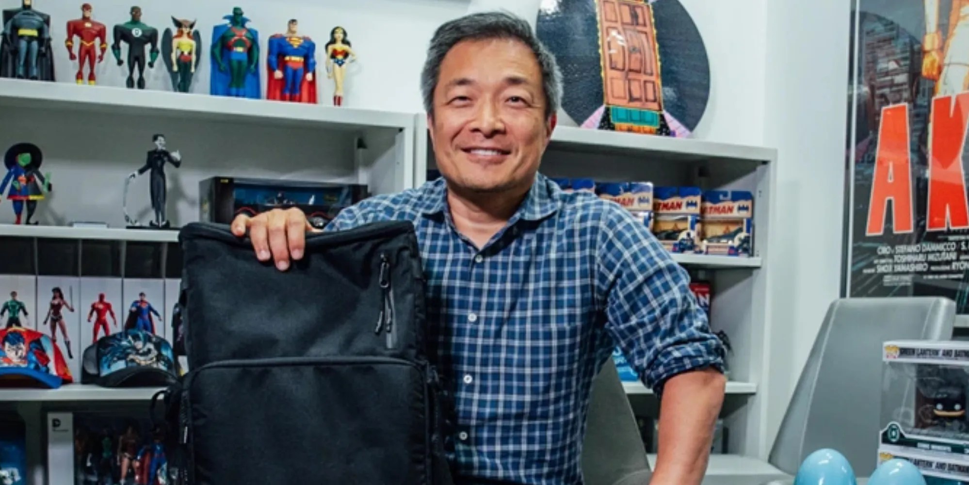 jim lee backpack header.jpg?q=50&amp;fit=crop&amp;w=740&amp;h=370&amp;dpr=1