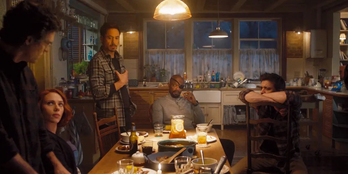 MCU 10 Times Hawkeye Outshined The Rest Of The Avengers (That Prove He