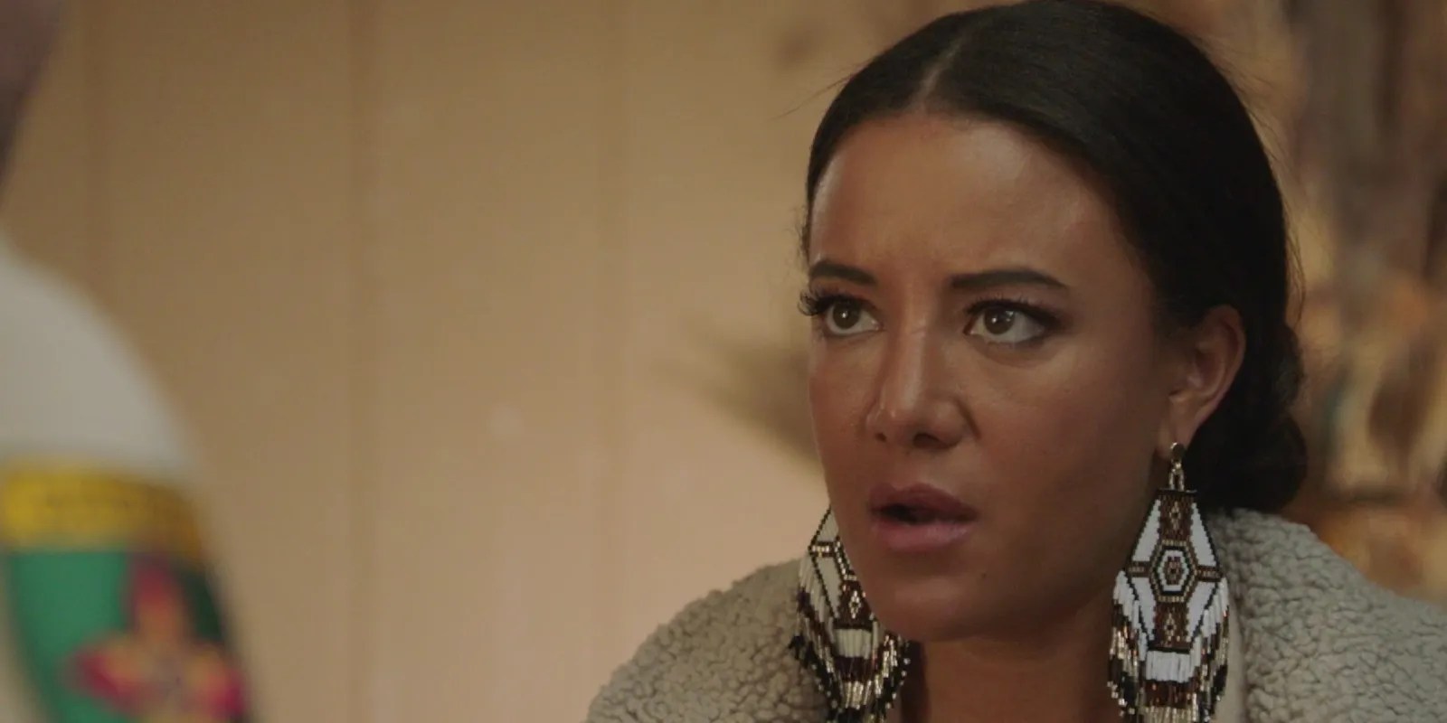 Roswell, New Mexico Why [SPOILER] Isn't the Murder Victim