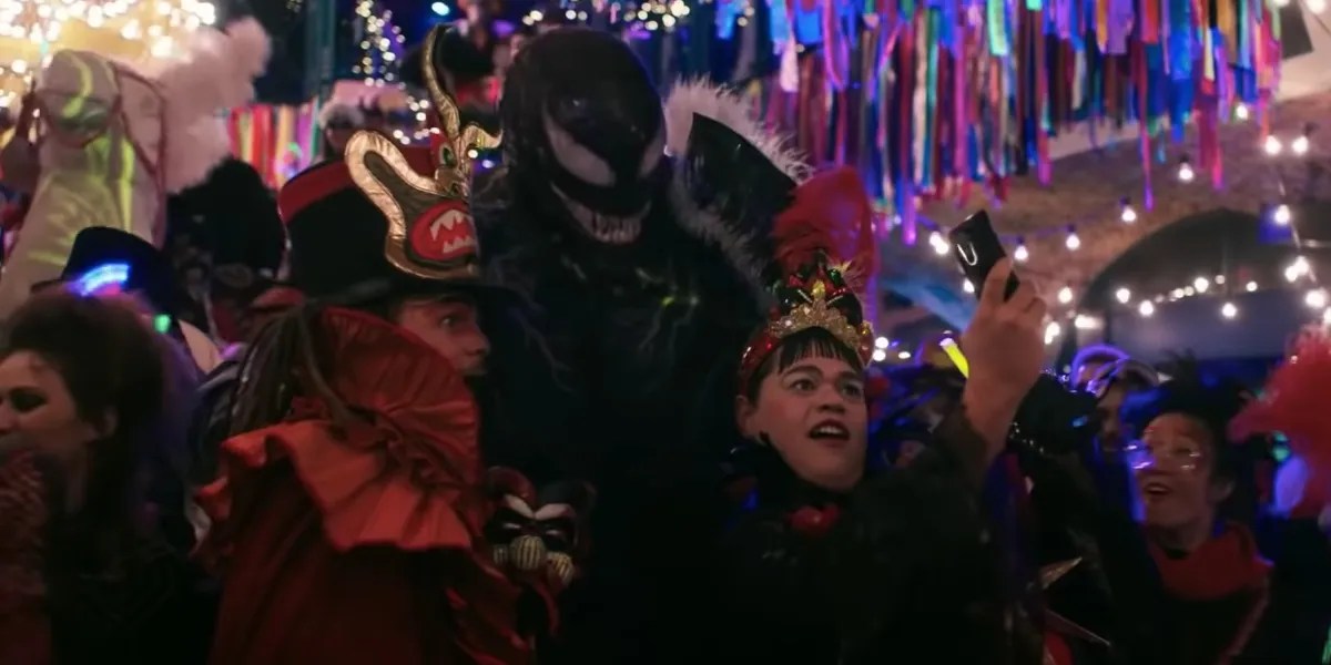 Andy Serkis Calls For Carnage Rave Scene “Out Party” With Venom