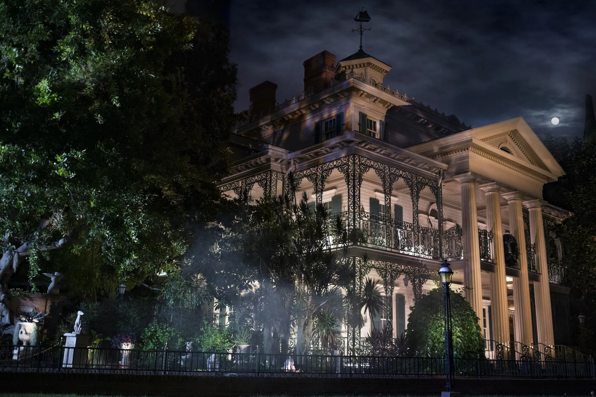 ‘Haunted Mansion’ Introduces Multiple Characters in Exclusive D23
