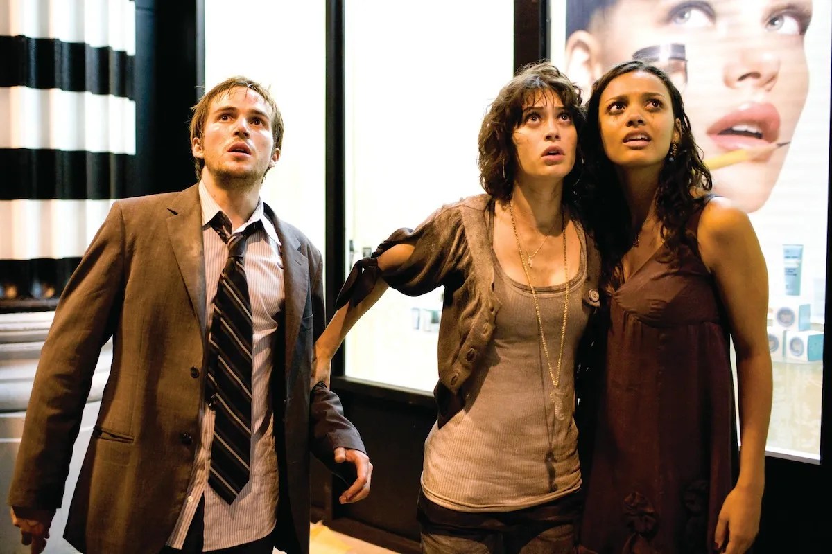 Cloverfield's Human Stories Make it a Classic Monster Movie