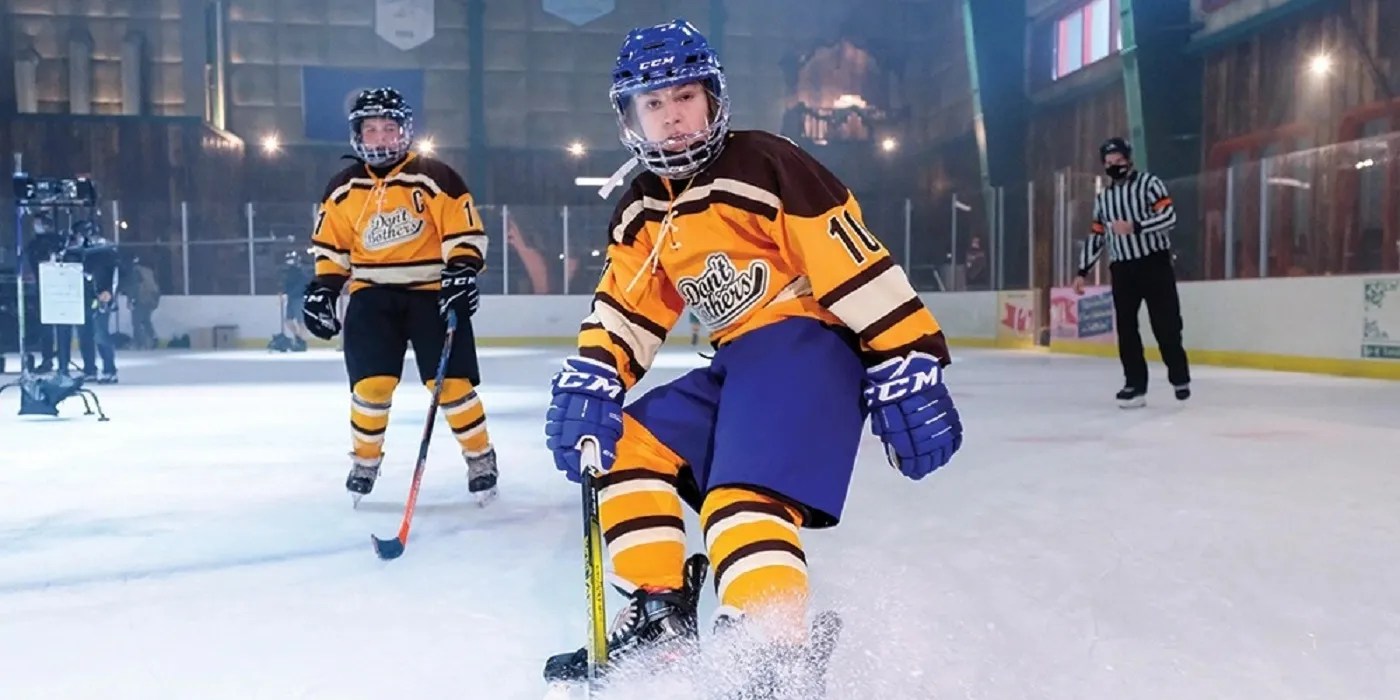 The Mighty Ducks Season 2 Trailer Introduces Josh Duhamel's Character