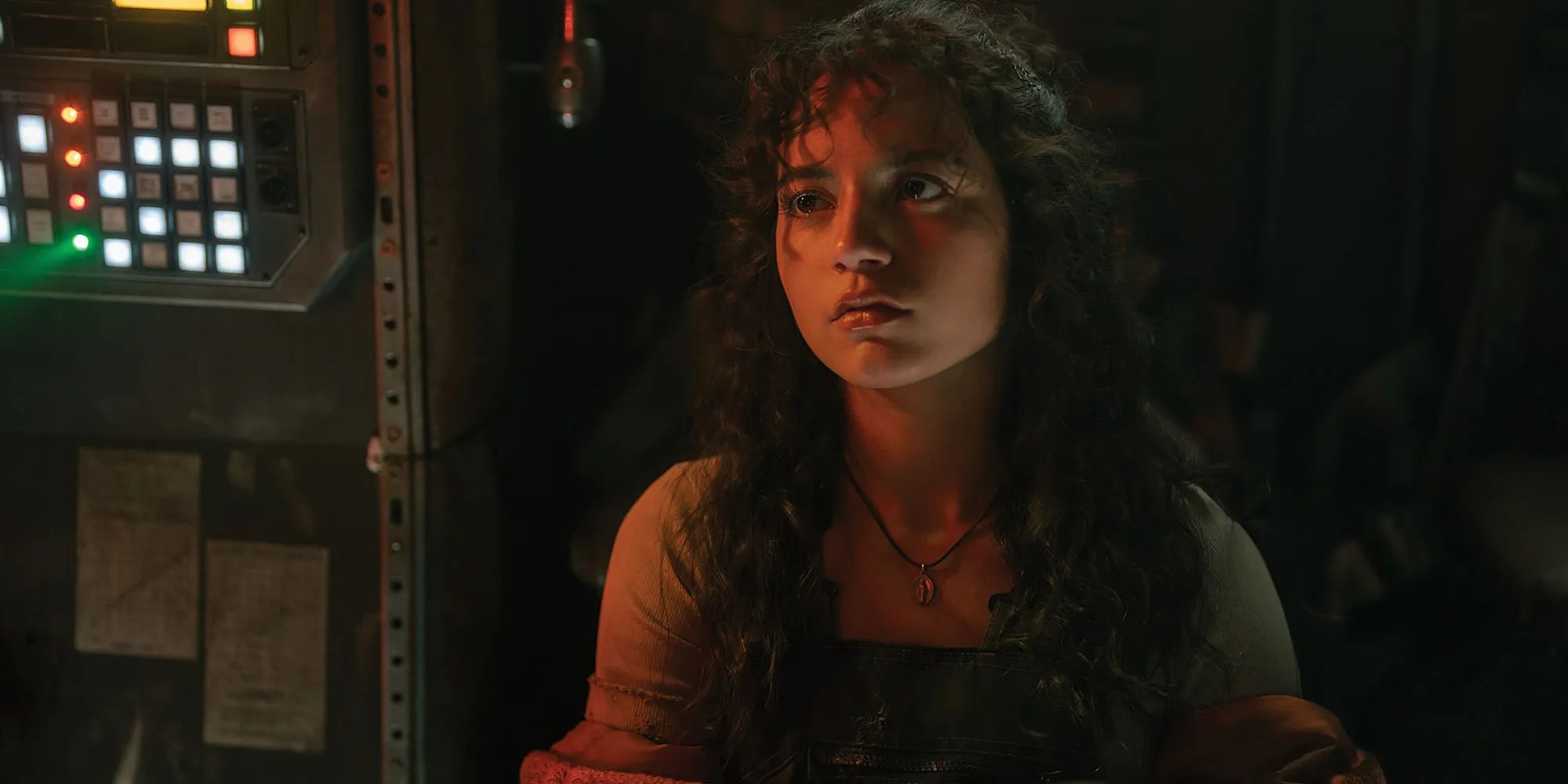 Who Plays ‘Alien Romulus’ Human Alien Offspring & How Tall Is He?