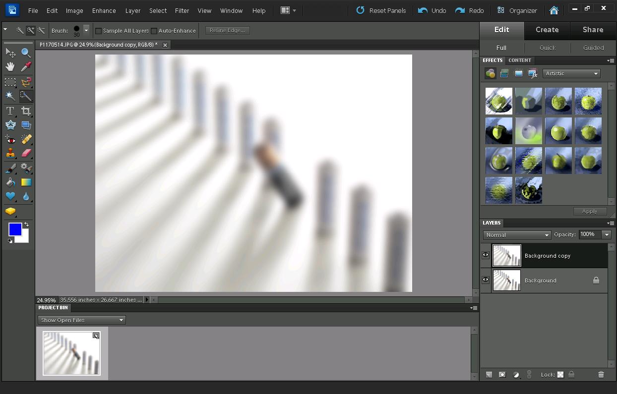 How to simulate a shallow depth of field and blur the background in