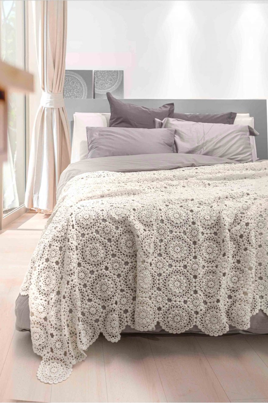 Couvre lit motif crochet Modèles crochet gratuits DMC