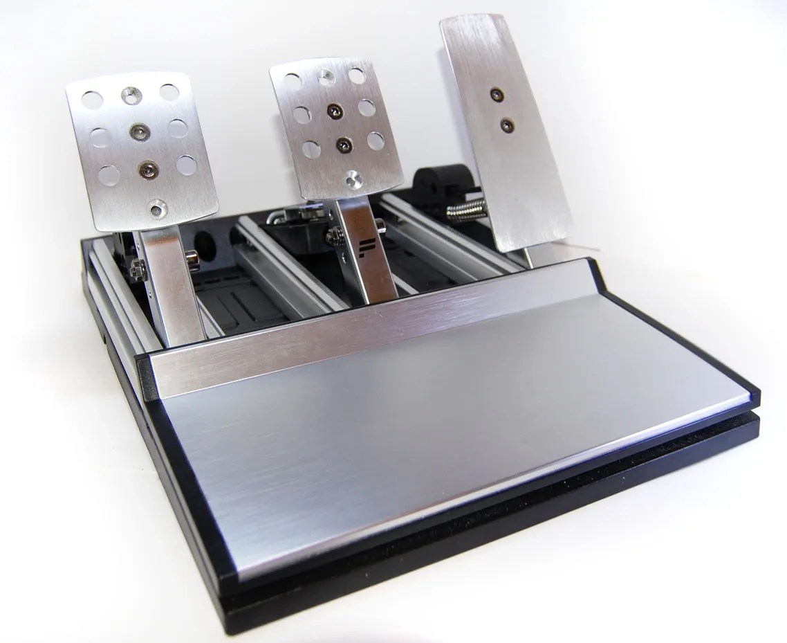 Review: Fanatec CSR Wheel, CSR Elite Pedals and CSR Shifter Set