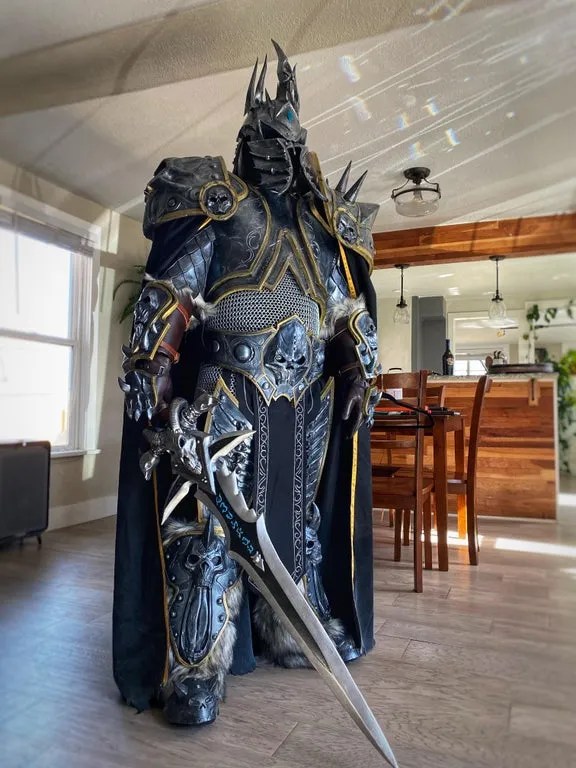This World of Warcraft Lich King Cosplay Will Get You Ready for BlizzCon